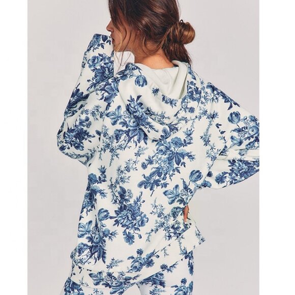 NWOT LoveShackFancy x Beach Riot Unisex Floral Sweatshirt Hoodie, Blue | XS - Picture 3 of 11